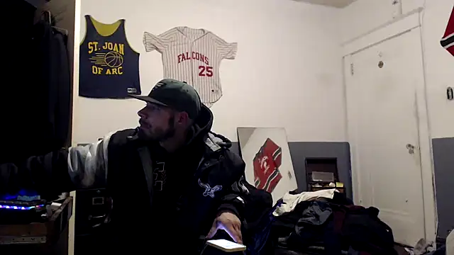 Snapshot of sledge901 chatting on January 2025 05:00:02 AM sledge901 online show from January 2025 05:00:02 AM