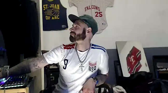 Snapshot of sledge901 chatting on February 2025 01:41:02 PM sledge901 online show from February 2025 01:41:02 PM