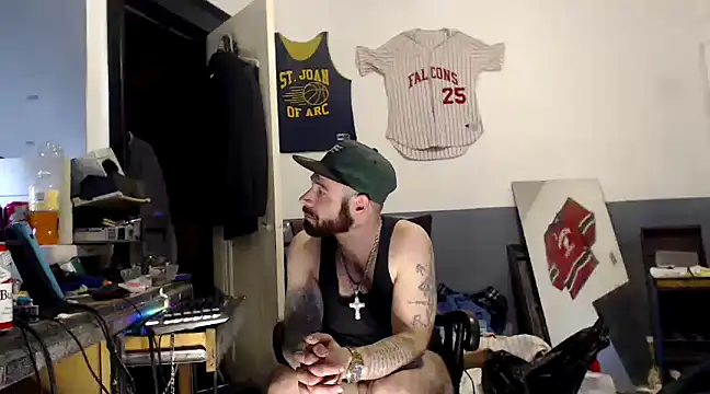 Snapshot of sledge901 chatting on February 2025 08:20:02 PM sledge901 online show from February 2025 08:20:02 PM