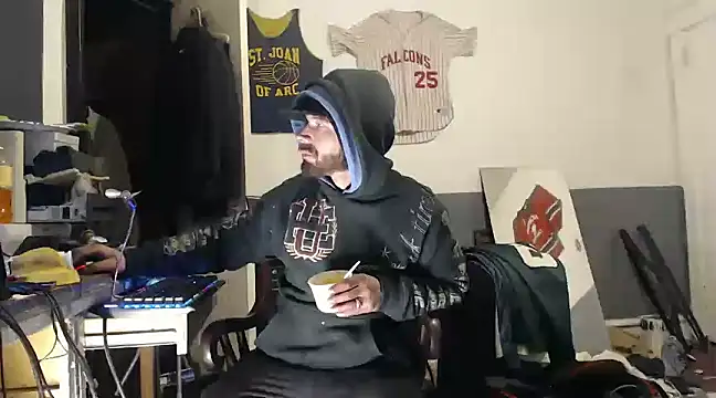 Snapshot of sledge901 chatting on February 2025 09:45:01 AM sledge901 online show from February 2025 09:45:01 AM