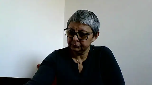 roseblak42 online show from January 2026 12:31:01 PM