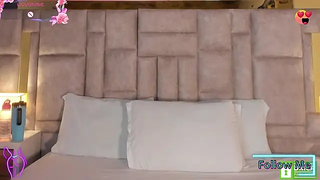 Miss Abigail  online show from February 2025 01:10:02 PM