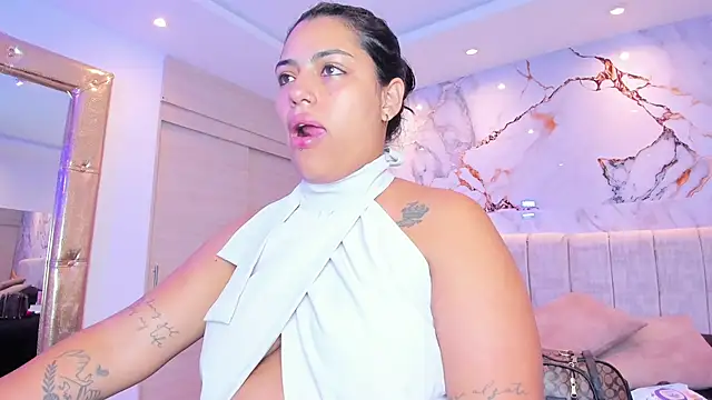 kiana cream online show from November 2025 11:54:01 AM