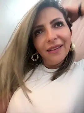  Abril-Office1 online show from December 2024 06:31:01 PM