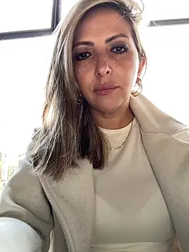  Abril-Office1 online show from January 2025 01:02:01 PM