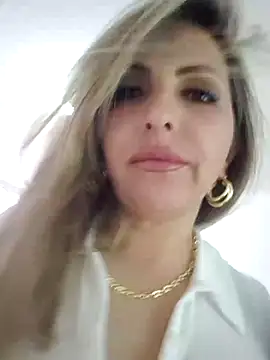  Abril-Office1 online show from February 2025 07:52:01 PM