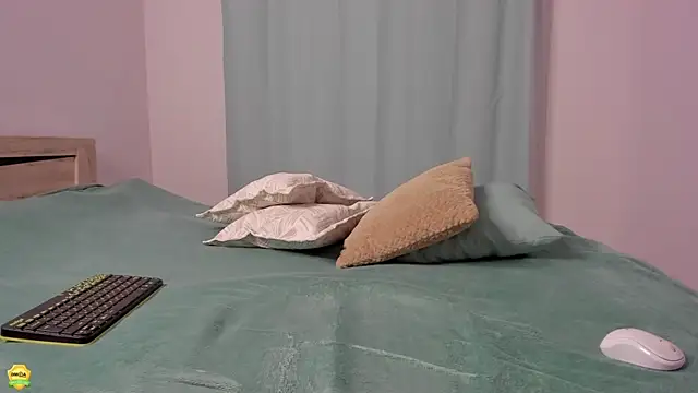 me   ow online show from December 2024 03:22:01 PM