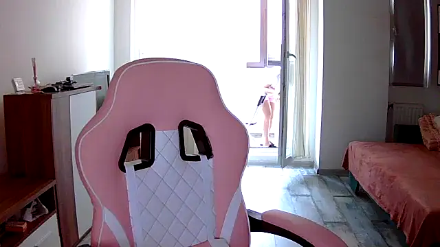 LovelyJulliette online show from September 2025 11:48:01 AM