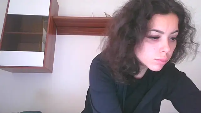 LovelyJulliette online show from October 2025 12:06:01 PM