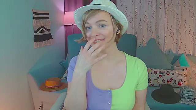 NandiSmile online show from February 2025 06:09:02 PM