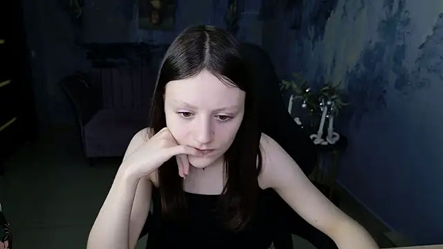 VeliraBraitberg online show from December 2024 11:19:02 AM