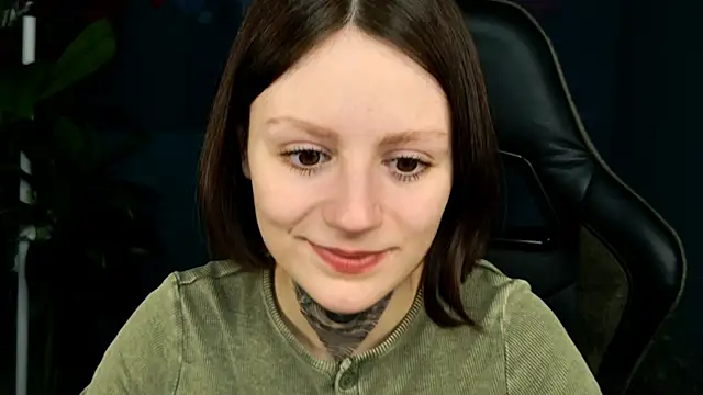 VeliraBraitberg online show from March 2025 11:19:02 AM