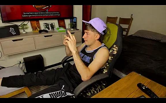 Fun Whit Alexxx online show from August 2026 10:44:02 PM