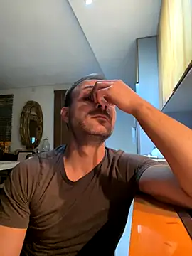 Adventurehotman online show from October 2025 08:42:02 PM