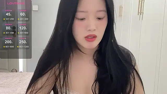 rose-u online show from October 2025 01:50:02 AM