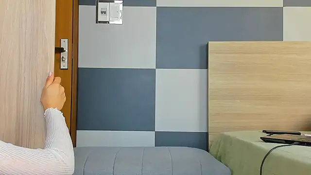 Kiera Thomas online show from February 2026 06:41:02 AM