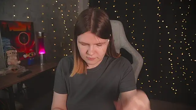 cuteamberlyyy online show from November 2025 03:52:02 AM