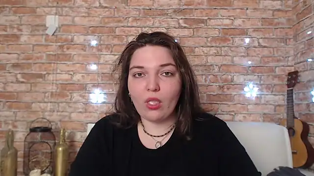 Snapshot of Amelia_Kiss_ chatting on December 2024 06:53:02 AM Amelia Kiss online show from December 2024 06:53:02 AM
