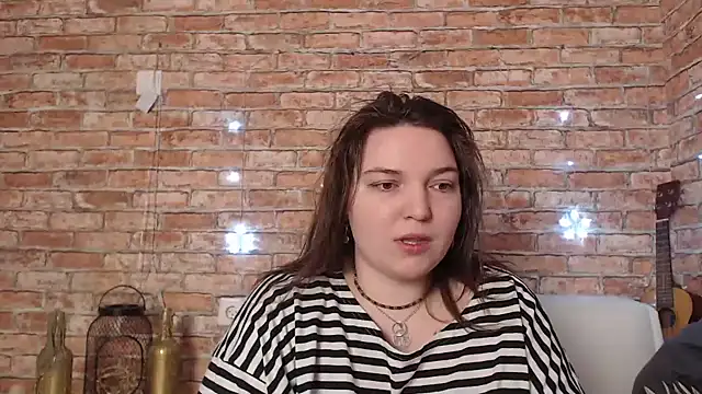 Snapshot of Amelia_Kiss_ chatting on December 2024 12:43:02 AM Amelia Kiss online show from December 2024 12:43:02 AM