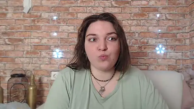 Snapshot of Amelia_Kiss_ chatting on January 2025 03:45:01 AM Amelia Kiss online show from January 2025 03:45:01 AM