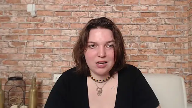 Snapshot of Amelia_Kiss_ chatting on February 2025 03:50:01 AM Amelia Kiss online show from February 2025 03:50:01 AM