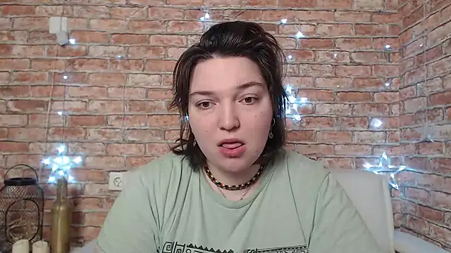 Snapshot of Amelia_Kiss_ chatting on February 2025 12:43:01 AM Amelia Kiss online show from February 2025 12:43:01 AM