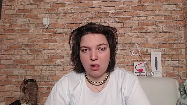 Snapshot of Amelia_Kiss_ chatting on September 2025 12:33:01 AM Amelia Kiss online show from September 2025 12:33:01 AM