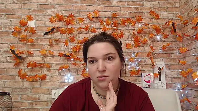 Amelia Kiss  online show from November 2025 12:43:01 AM