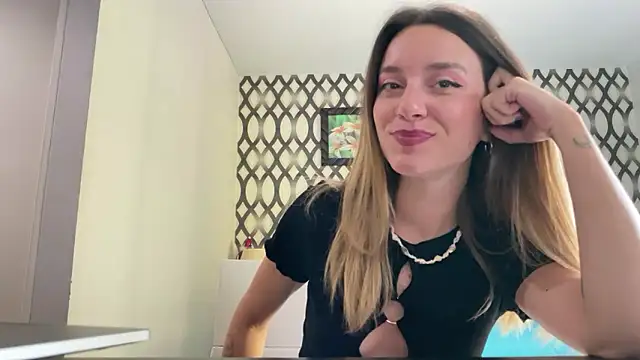 SirenaBelle online show from February 2025 10:18:02 AM