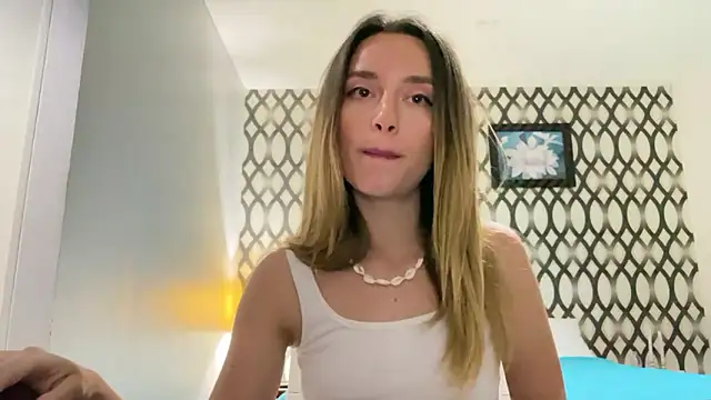 SirenaBelle online show from February 2025 02:07:01 PM