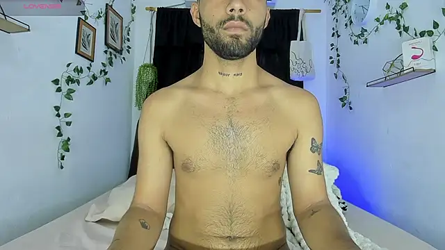 Snapshot of Alex_BigDickkk chatting on September 2025 08:56:02 PM Alex BigDickkk online show from September 2025 08:56:02 PM