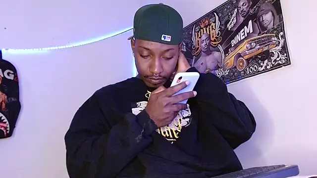 Snapshot of king__Black chatting on February 2026 02:25:01 PM king Black online show from February 2026 02:25:01 PM