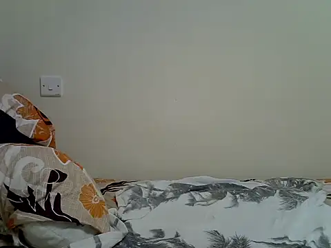 Sonnia  online show from April 2026 04:32:01 AM