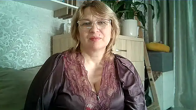 Aline LoveFlowers online show from December 2025 09:53:01 PM