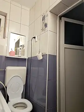 hornny1995 online show from December 2025 04:23:02 PM