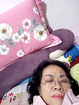 Snapshot of Hotestlove chatting on February 2025 09:58:02 PM Hotestlove online show from February 2025 09:58:02 PM