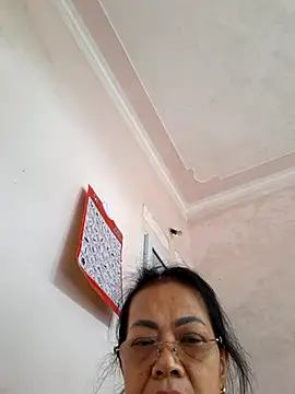 Snapshot of Hotestlove chatting on September 2025 03:17:01 AM Hotestlove online show from September 2025 03:17:01 AM