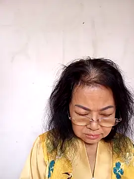 Hotestlove online show from November 2025 01:28:02 AM