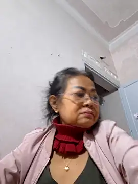 Hotestlove online show from February 2026 11:24:01 AM