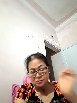 Snapshot of Hotestlove chatting on April 2026 02:20:01 PM Hotestlove online show from April 2026 02:20:01 PM