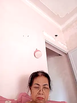Snapshot of Hotestlove chatting on May 2026 03:46:01 AM Hotestlove online show from May 2026 03:46:01 AM