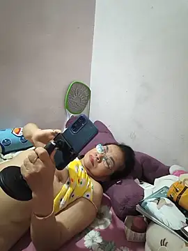 Snapshot of Hotestlove chatting on May 2026 10:18:01 PM Hotestlove online show from May 2026 10:18:01 PM