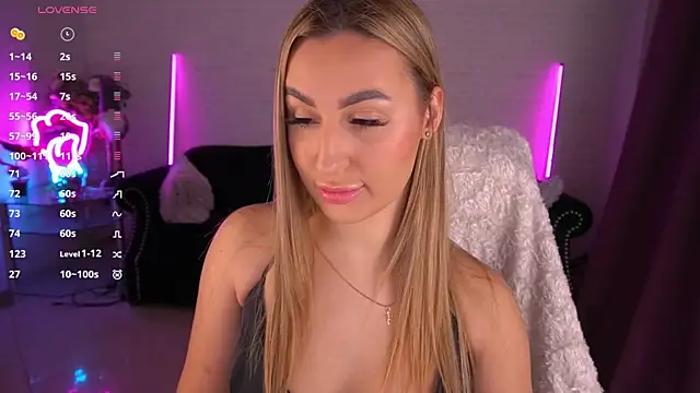 LiaBrazzerr online show from February 2025 04:36:01 PM