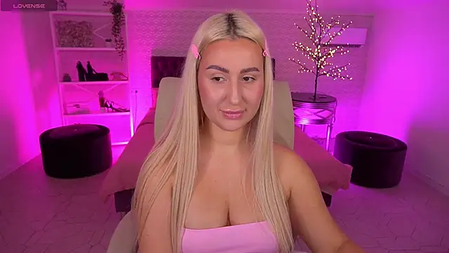 LiaBrazzerr online show from May 2026 02:11:01 PM