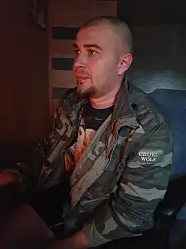 Foxyshaved online show from September 2025 04:45:02 AM