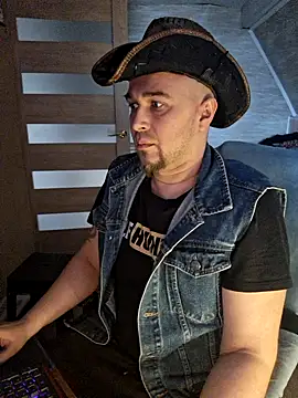 Foxyshaved online show from March 2026 07:58:01 AM