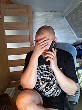 Snapshot of Foxyshaved chatting on May 2026 08:09:02 AM Foxyshaved online show from May 2026 08:09:02 AM
