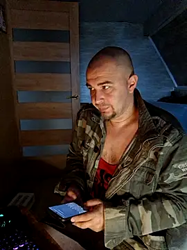 Snapshot of Foxyshaved chatting on May 2026 05:15:02 AM Foxyshaved online show from May 2026 05:15:02 AM