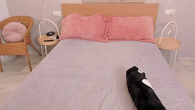 Raychell Black online show from February 2025 03:39:02 PM