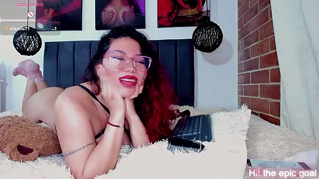 Snapshot of kyliejenner_hot chatting on February 2026 06:40:02 AM kyliejenner hot online show from February 2026 06:40:02 AM